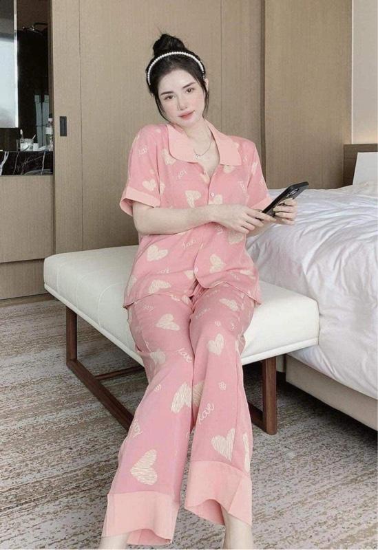 Product Introduction of [MUA 3 GIÁ TỐT] Bộ Đồ Ngủ Pyjama Nữ Áo Cộc Quần Dài – Thiết Kế Phối Viền Xinh Xắn, Họa Tiết Cute, Form Rộng Thoáng Mát (Size M, L 35-57kg) - Phụ Hợp Mặc Ở Nhà hay Đi Chơi 28