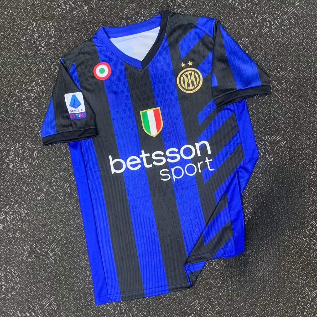 2025 Comfortable Breathable Football Shirt Latest Comfortable Fabric polyester