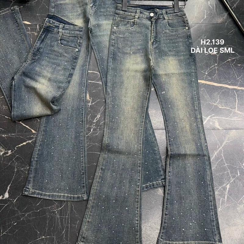 Quần jean nữ ống loe đính đá bling màu xanh bụi, lưng siêu cao hách dáng 1