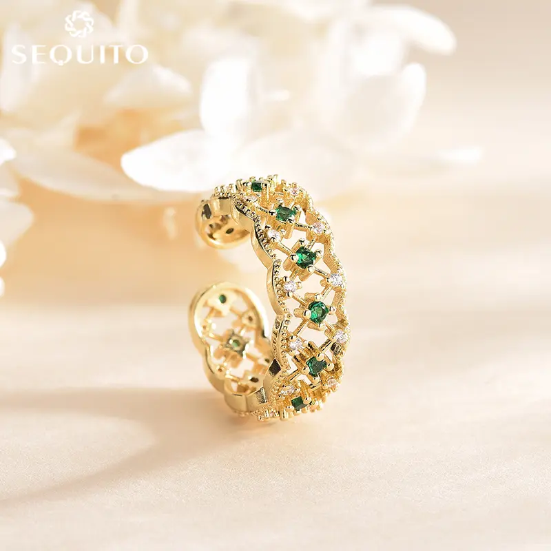 SEQUITO Fashion Dubai Yellow Gold Plated Paved Green Cubic Zirconia Elegant Women Open Cuff Adjustable Ring for Wedding Banquet Party Jewelry SR052