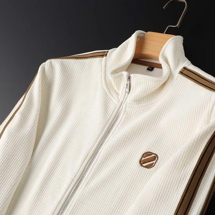 Product Introduction of Light Luxury Autumn Winter Warm Solid Color Casual Sports Suit Slim Fit Trendy Jacket Men's Straight Striped Two-piece Footwear 21