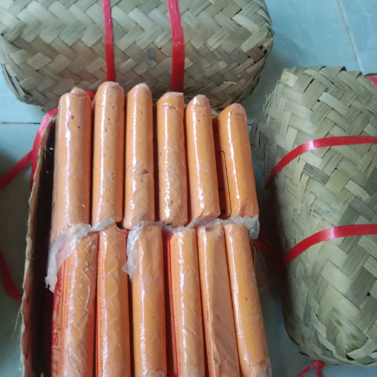 Lebih murah 1 besek isi 12 pcs garam pengembang kerupuk bahan tambahan pangan cap ayam jago