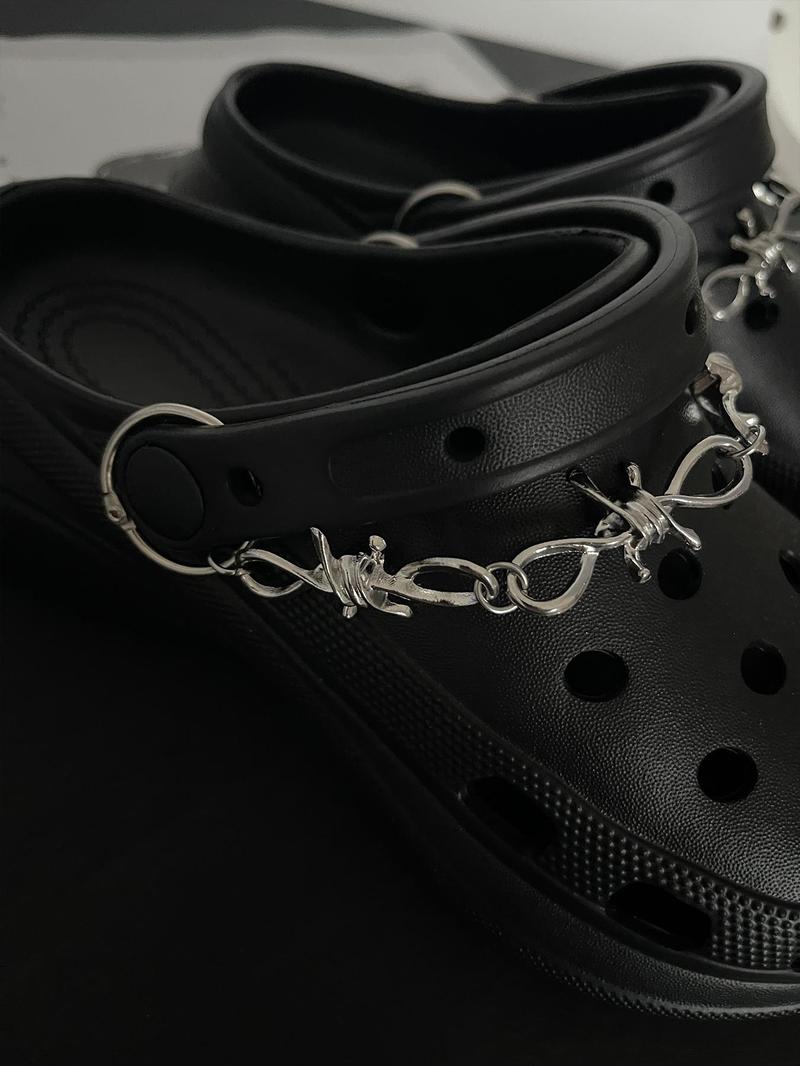 Product Introduction of Fashionable Chain Design Shoes Decorations, 1 Pair Fashionable Novelty Shoes Decorations for Clogs Design, Dazzling Glamour Trendy Holiday Shoe Accessories for Women & Girls 2