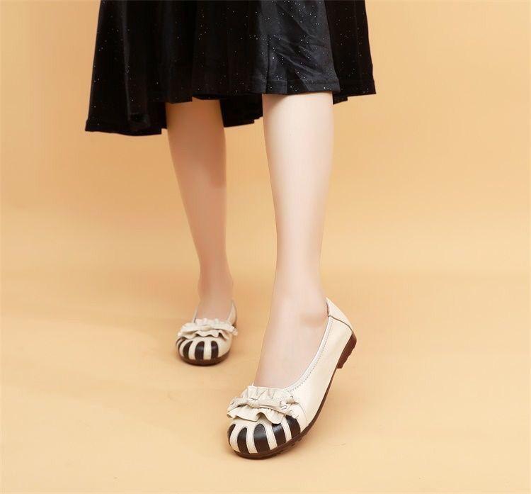 Product Introduction of Giày Lười Cho Mẹ Gommino, Da Thật, Đế Mềm, Thích Hợp Cho Mùa Lò Xo Và Mùa Thu, Giày Mũi Thấp Phẳng Đầu Tròn Gót Bê, Dành Cho Nữ, Hàng Mới Về Năm 2023 Shoes 18