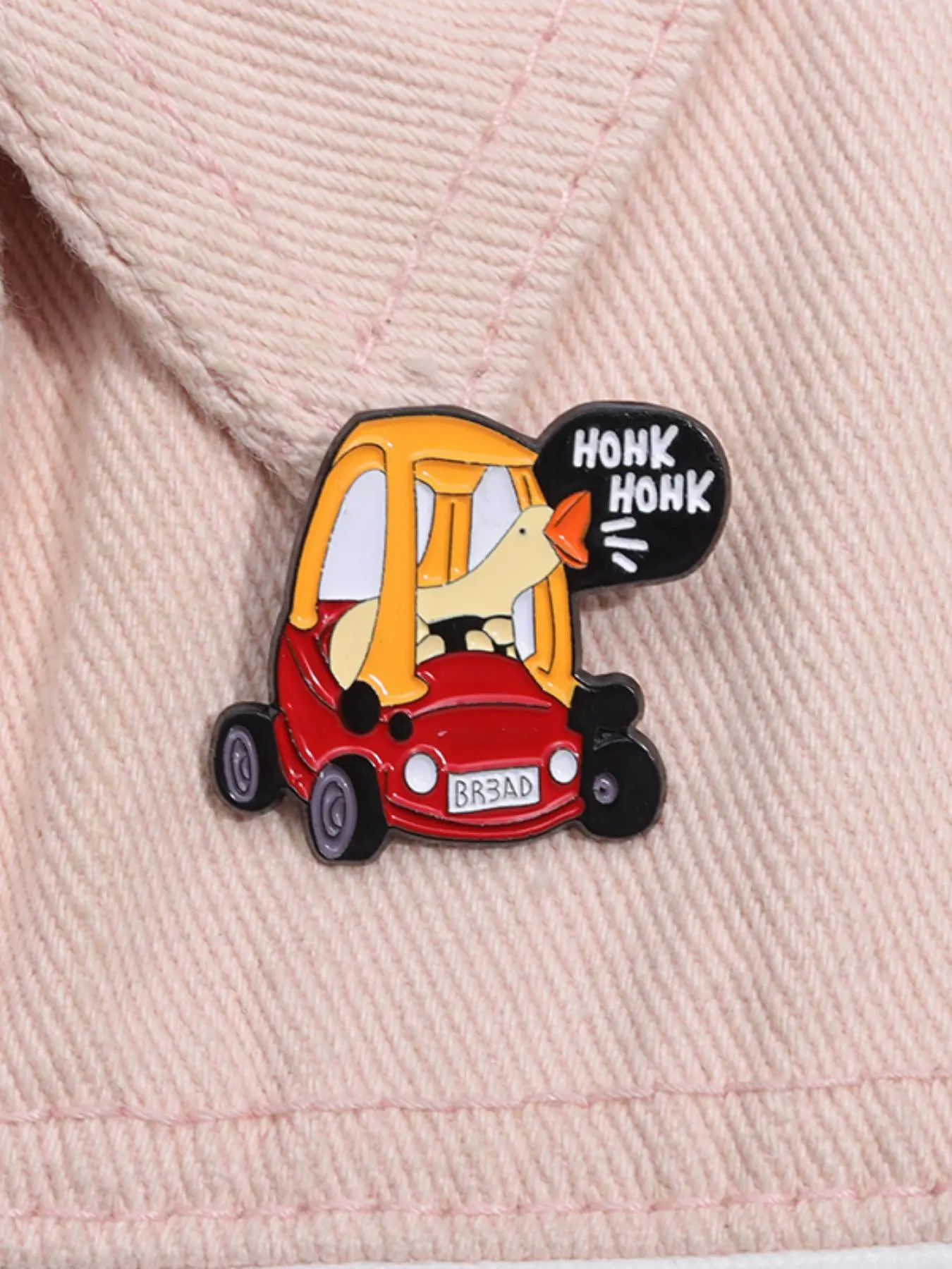 Cute Cartoon Car & Goose Design Brooch, Summer Outfits 2024 Creative Metal Brooch with Letters Print, Fashion Accessories for Men & Women