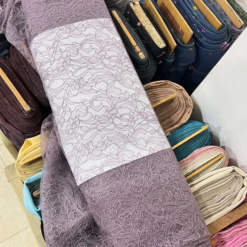 Chantily lace / kain brukat kebaya super premium santily harga setengah meter 1
