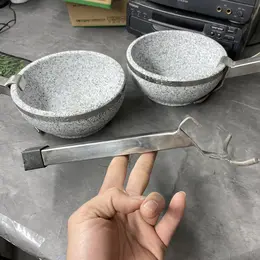 Gắp thố đá nóng bún bò tiện lợi, inox dày