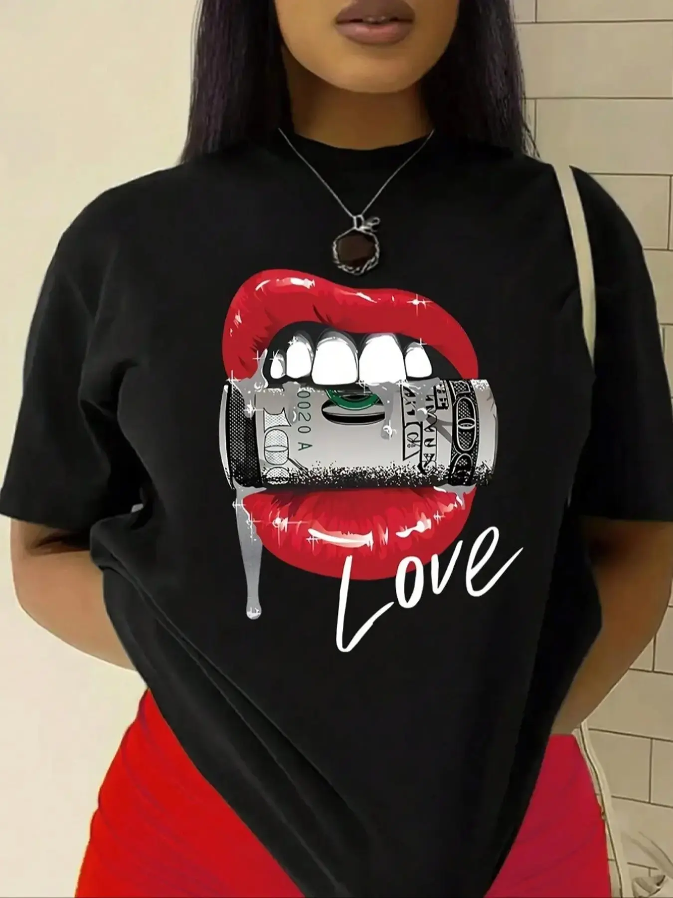 【Plus Size】 Cartoon Lips & Money Print Round Neck Tee, Fashion Casual Crew Neck Short Sleeve T-Shirt for Daily Outdoor Wear, Women Plus Clothing for Summer, Top