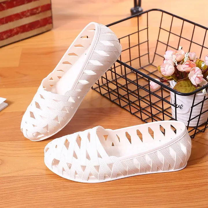 Giày nhựa nữ đi mưa đi biển lội nước chất liệu siêu nhẹ êm chân Shoes 2