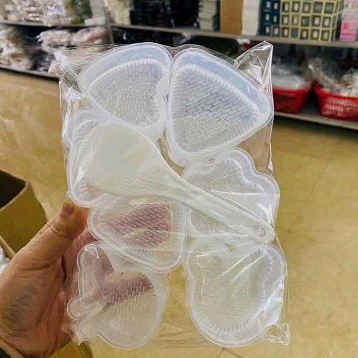 [Tặng Thìa] Combo 7 Khuôn Làm Cơm Nắm Dễ Thương Cho Bé 6