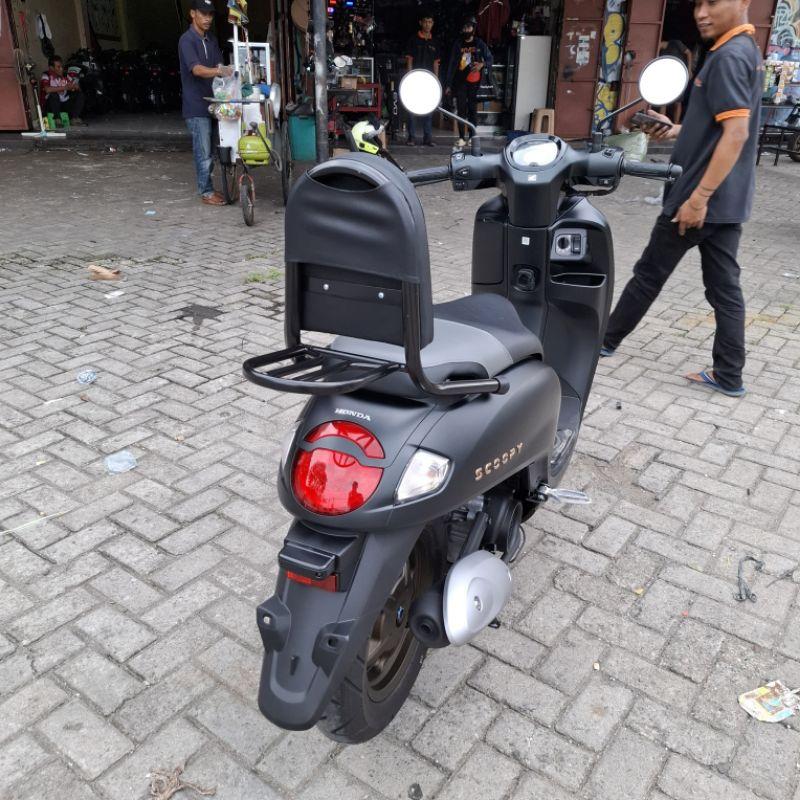 Sandaran Jok Belakang Scoopy Terbaru 2024 2025 Busa Tebal Empuk 4