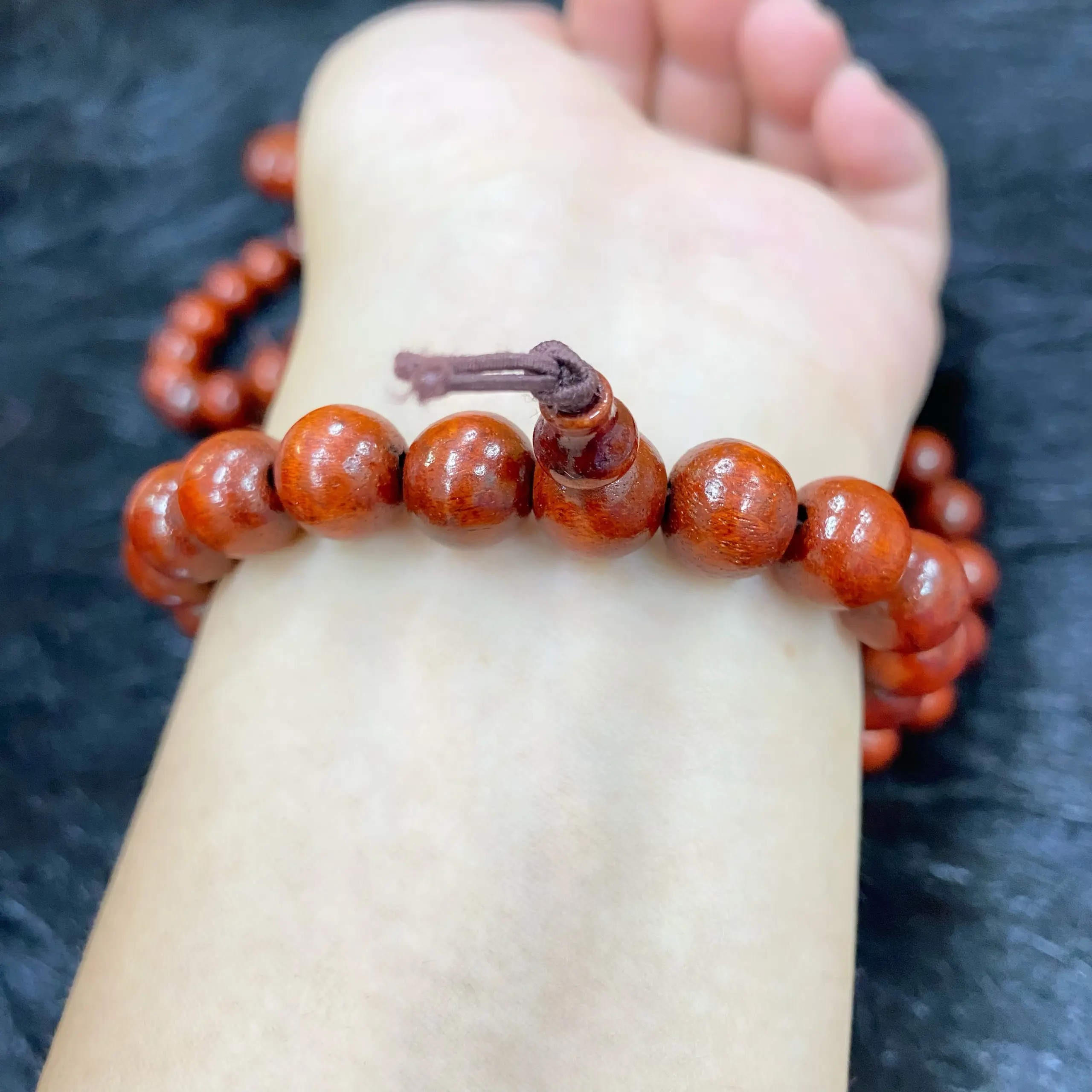 Vòng tay gỗ cẩm lai 10 li