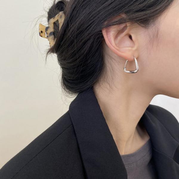 Product Introduction of Sterling Silver Needle Double Layer Big Hoop Earrings Female Online Influencer Retro Hong Kong Style Fashion Temperamental Fashionmonger Simple Personality Ear Ring 21