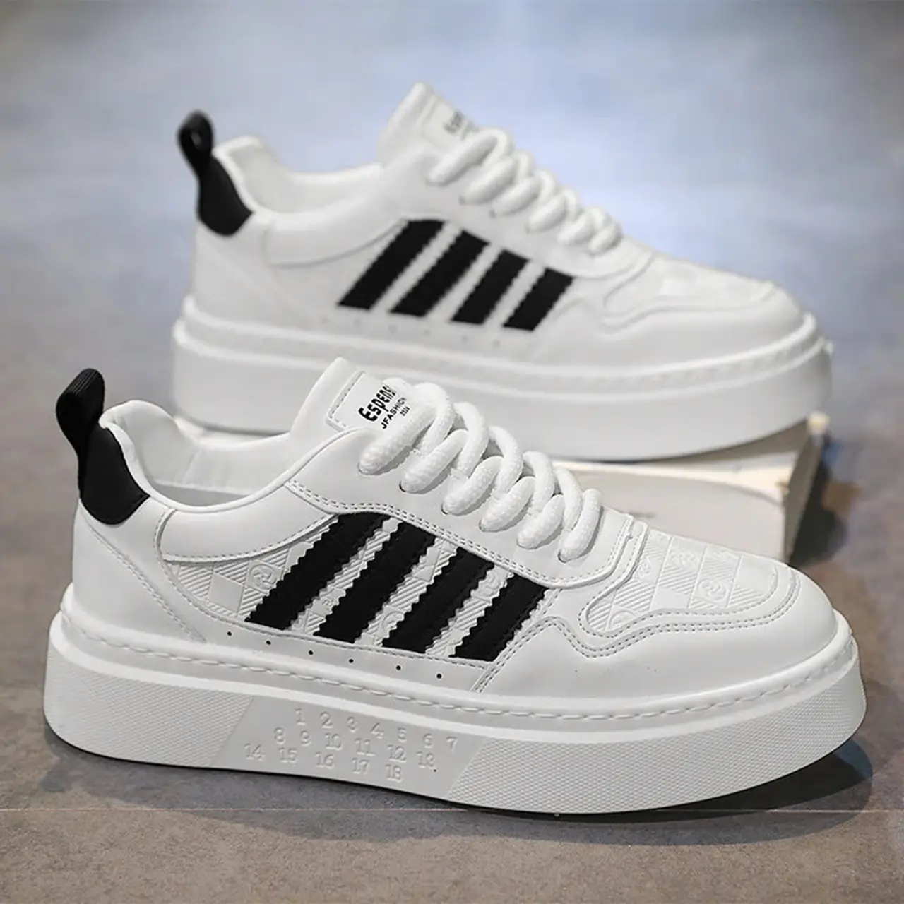 Giày sneaker nam LAKINTA  giày nam đơn giản đế bằng GQ09