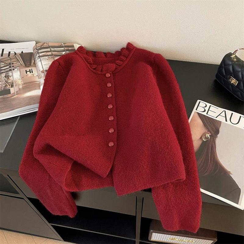 Product Introduction of Áo Len Đỏ, Quần Áo Nữ, Phong Cách Giáng Sinh Và Năm Mới, Áo Cardigan Dệt Kim Ren Phong Cách Phương Tây, Thích Hợp Cho Mùa Thu Và Mùa Đông, Áo Khoác Xu Hướng Ins Năm 2025 Women Top 3