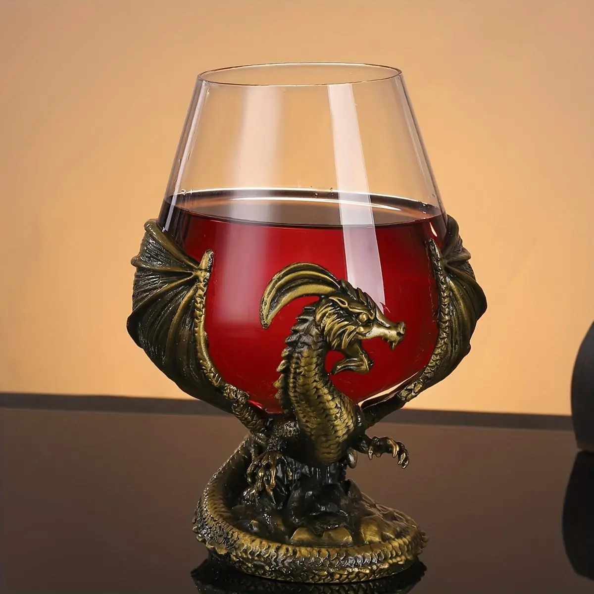 Dragon Design Glass Cup, 1 Count Vintage Red Wine Glass, Creative Drinking Cup for Home Kitchen Party, Housewarming Gift