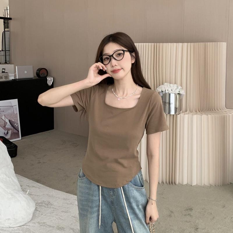 Product Introduction of [2098 Favorites] Regular Shoulder Short Sleeve T-Shirt for Women, Square Neck Top, Summer Plus Size, Regular Shoulder, Tummy Concealing, Slimming, Curved Design Top 25