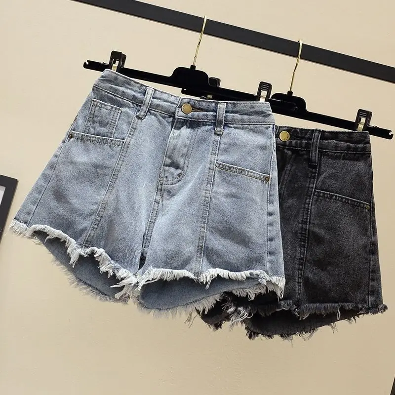 Stylish high-waisted denim shorts for women Korean Style Female Mid Waist Short Pants Women Jeans Plus Size Short Jeans Denim Shorts Streetwear in 2024 spring/summer collection Womenswear Bottom