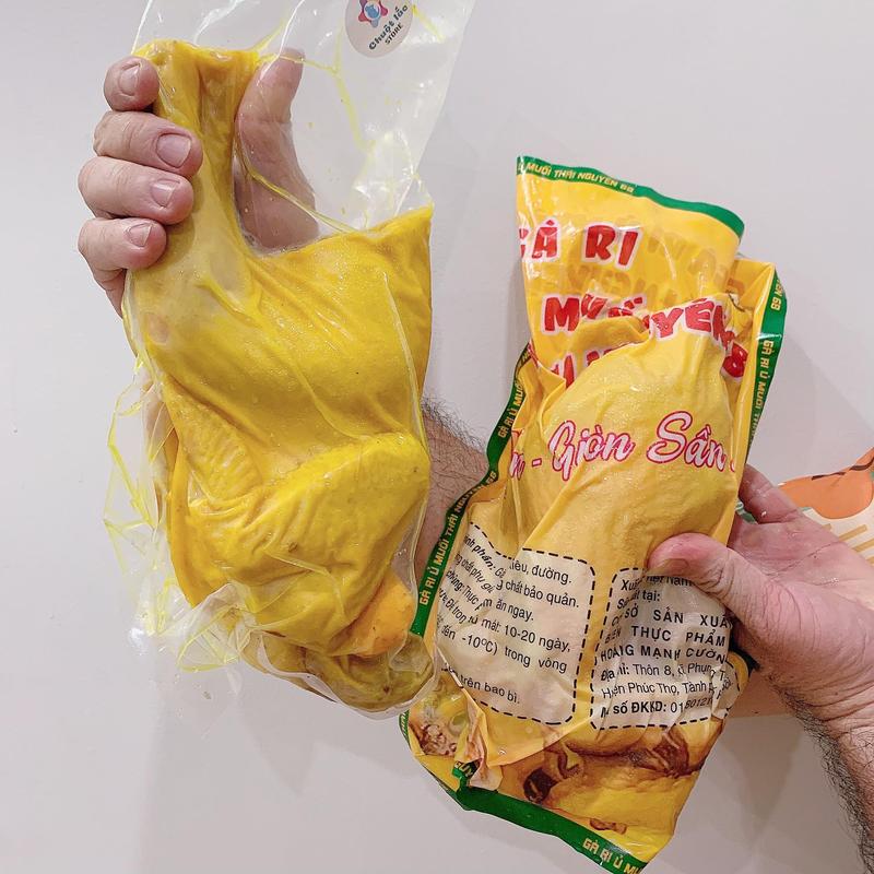 CHỈ GIAO MIỀN NAM Combo trải nghiệm gồm 1 con gà ta ủ muối nguyên con và 1 con gà không đầu tặng kèm hủ nước chấm 200gr