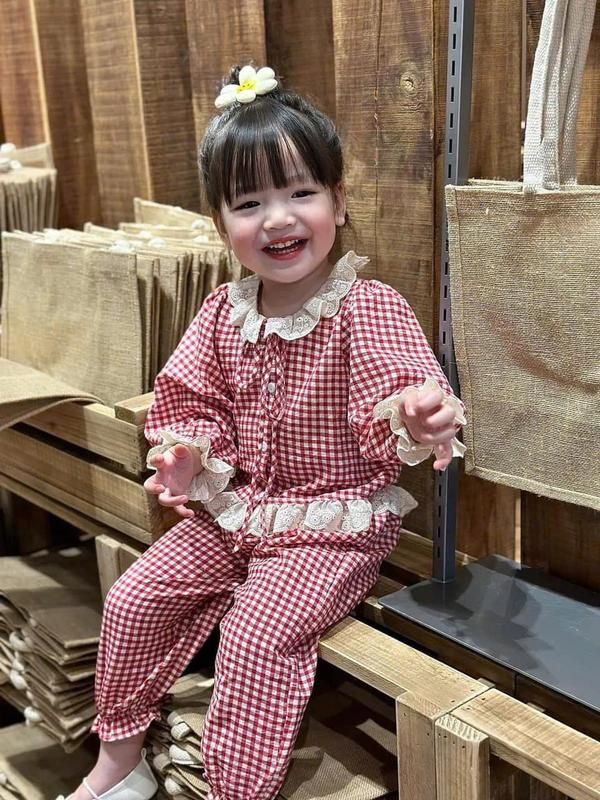 [5-25kg] Bộ PIJAMA KẺ CARO viền ren tiểu thư cho bé gái chất đũi mềm mặc đi ngủ, đi chơi, bộ ngủ dài tay cho bé gái- [XMGY]