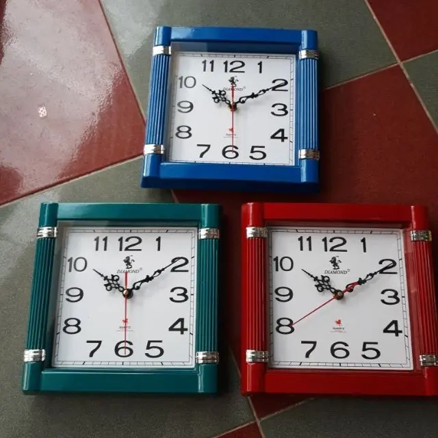 Đồng hồ treo tường TiTime - Đồng hồ vuông 2