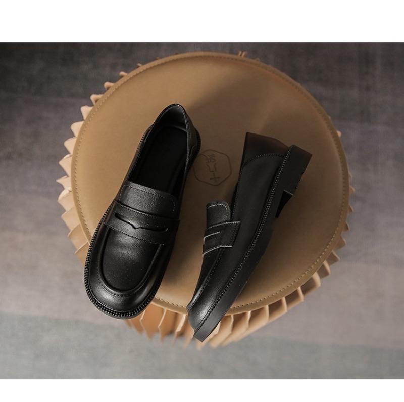 Product Introduction of 3221 Giày Moca Loafer Nữ Giày Màu Kem Đen Có Sẵn Fullbox QCCC 11