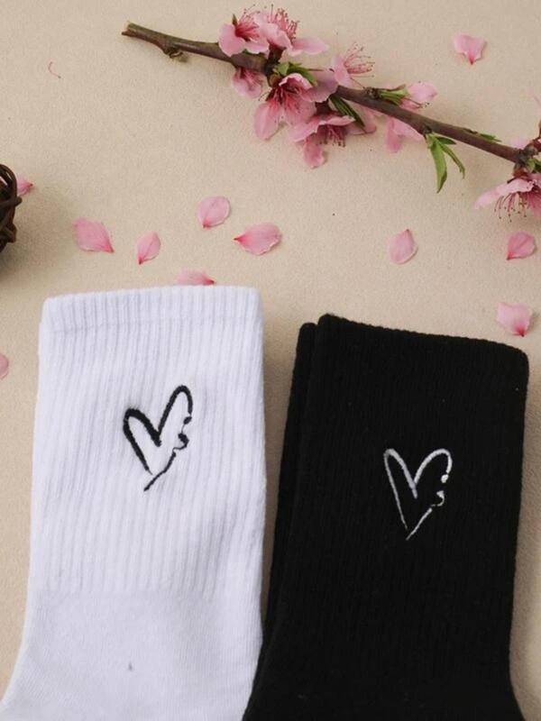 Women's Heart Print Crew Socks, Elegance Cozy Mid-calf Socks, Mid Tube Knit Socks, Lady's Socks & Hosiery for All Seasons, Comfort Basic Minimalist Womenswear 5