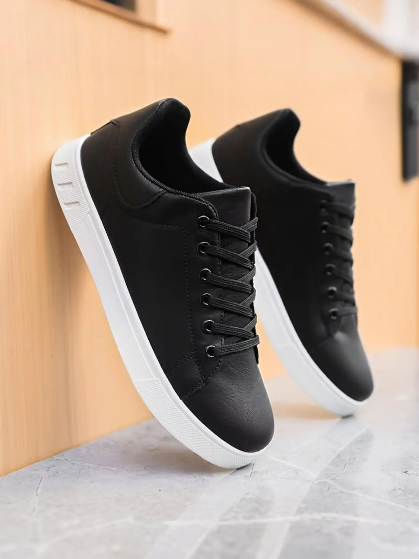 Men's Fashionable Lace Up Low Top Sneakers, Casual Breathable Lightweight Comfortable Sports Running Shoes, Male All-match Round Toe Shoes for Daily Wear