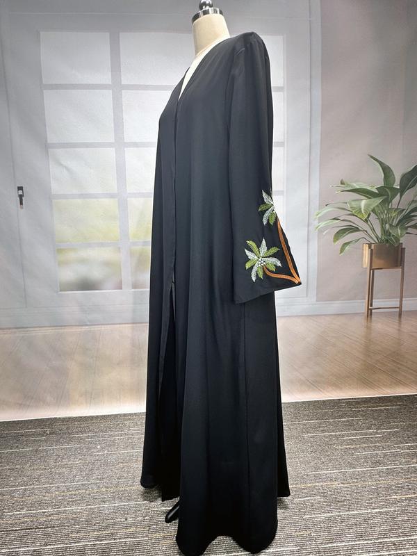 Product Introduction of Discount Factory 2024 New Middle East Muslim Clothing Fashion Elegant Cardigan Embroidered Dress Robe in Stock 2