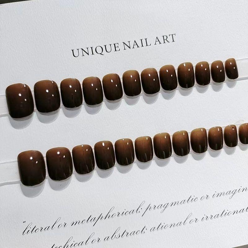 Brown Sugar Coffee Short Solid Color Hand White Finished Nail Beauty Daily Simple Maillard Wear Armor 2024 Winter New 3
