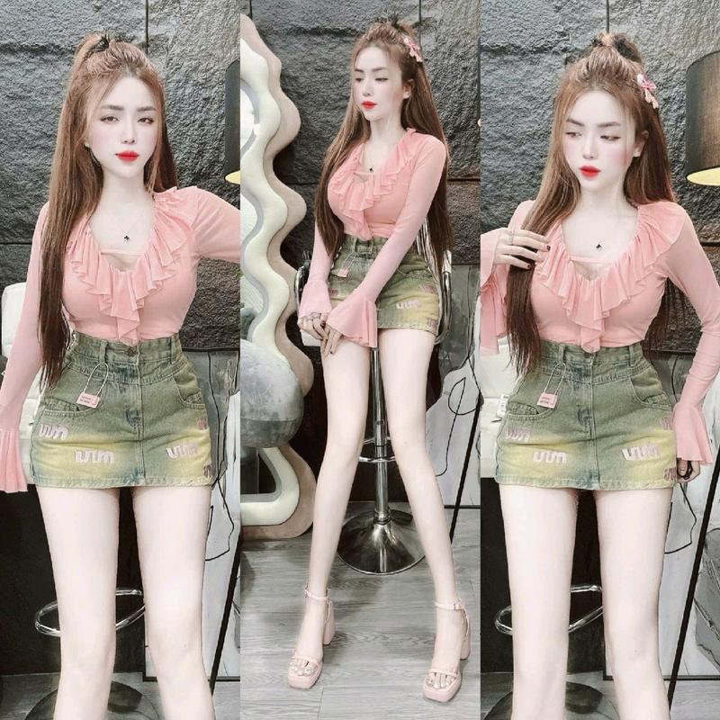 chân váy chữ miu thêu màu hồng,có quần trong