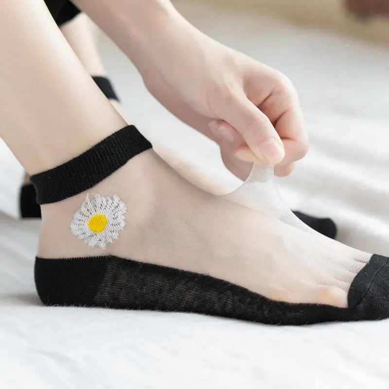 Woomy KK211 Kaos Kaki Wanita Pendek Semata Kaki Motif Bunga Daisy Transparan Socks Korean Fashion Bahan Nylon Nyaman Panjang Tipis Ankle 8