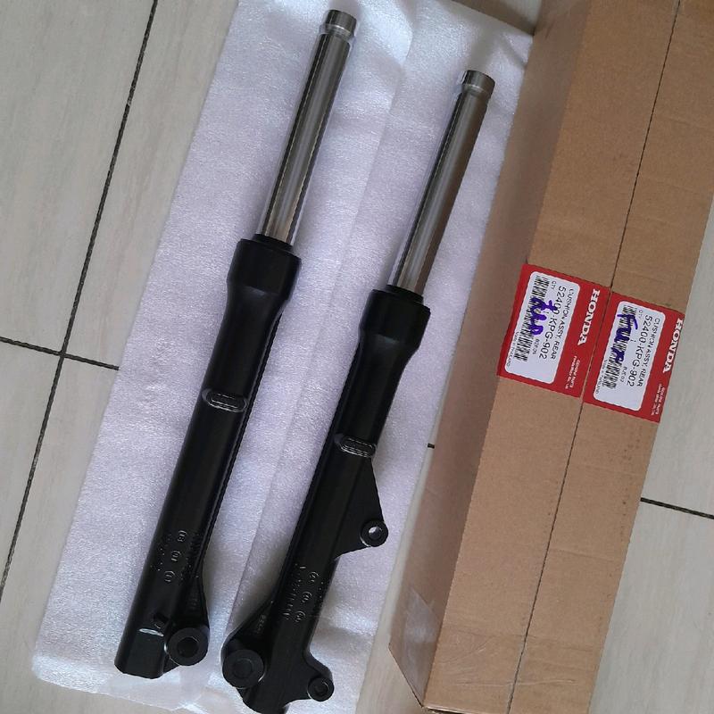 (thắng dĩa) phuộc trước giảm sóc trước xe wave blade wave rsx110 fututre led màu đen Phụ Tùng