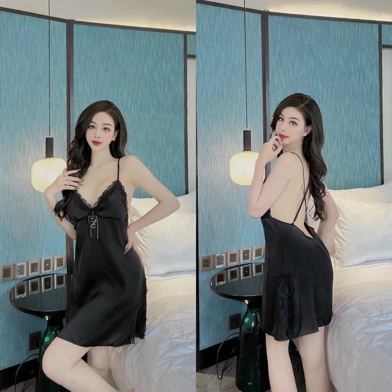 [từ 45kg-60kg] Đầm ngủ nữ dây chéo lưng, ( loại 1 ) vải phi mềm có kèm tăng chỉnh áo và mút đệm mỏng form 60kg, đa dạng màu sắc, làm đồ ngủ dồ bộ đều xinh, giúp tôn dáng gợi cảm khi ngủ.