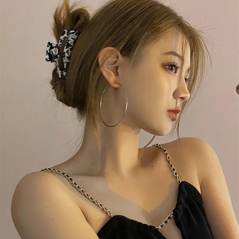 Hoa Tai Vòng Tròn Cỡ Lớn Phong Cách Châu Âu Và Mỹ Vòng Tay Đơn Giản Thanh Lịch, Kim Bạc S925, Ins Phong Cách Ngầu, Hoa Tai Dễ Phối Đồ, Hoa Tai Phong Cách Hồng Kông, Thích Hợp Cho Năm 2024 4