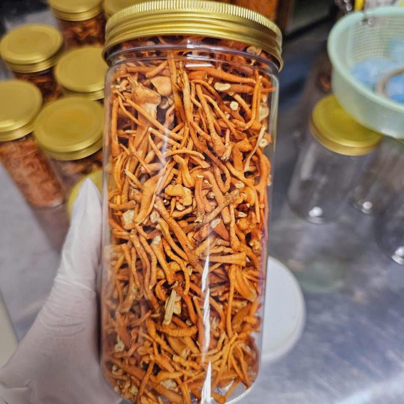 Duy nhất hôm nay 60g: 50g nấm đông trùng hạ thảo sấy thăng hoa gãy - tặng táo và 10g gãy nhỏ trong túi zip