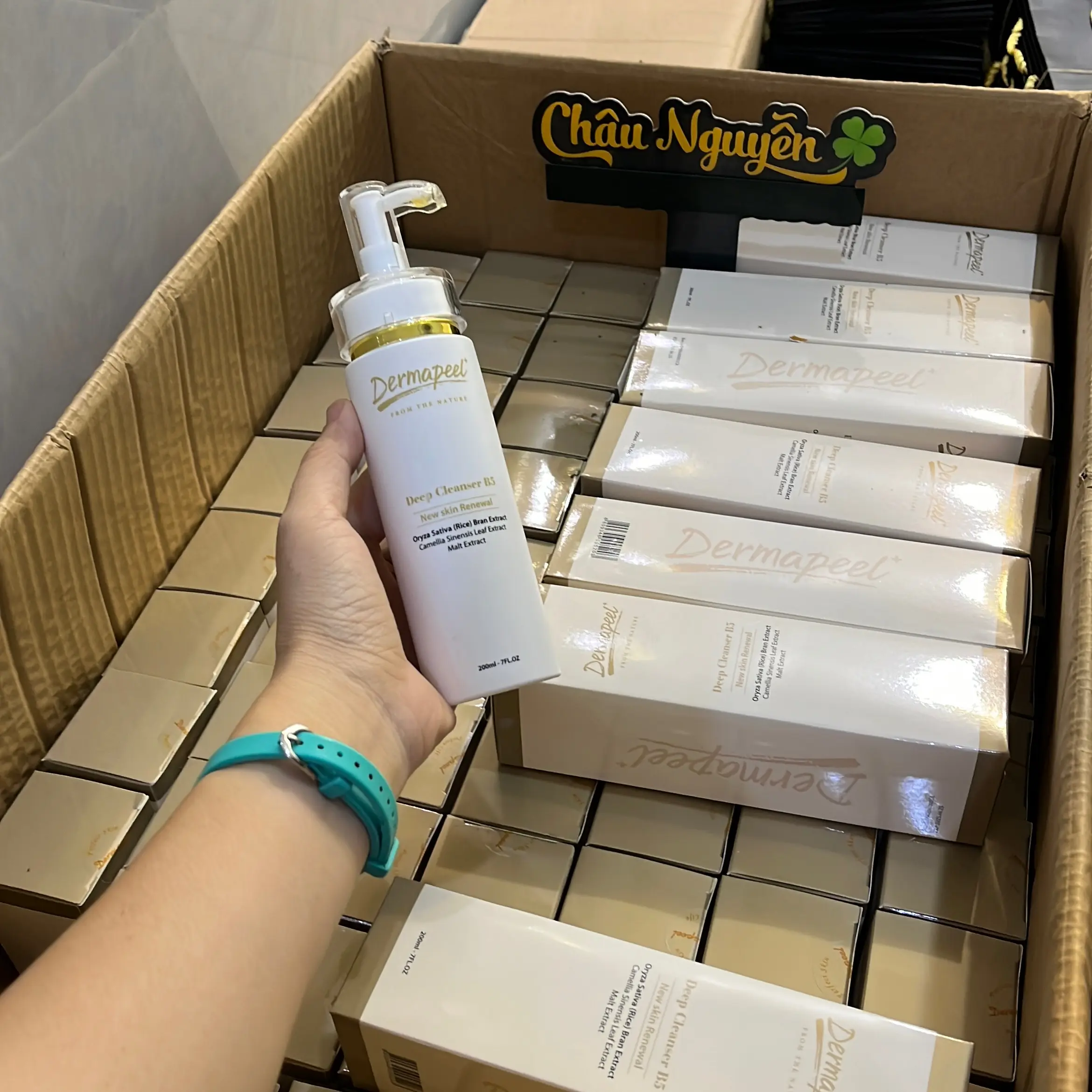 Sửa rửa mặt Dermapeel , tạo bọt Co2 Dưỡng Ẩm Da Làm Đẹp Da Skincare