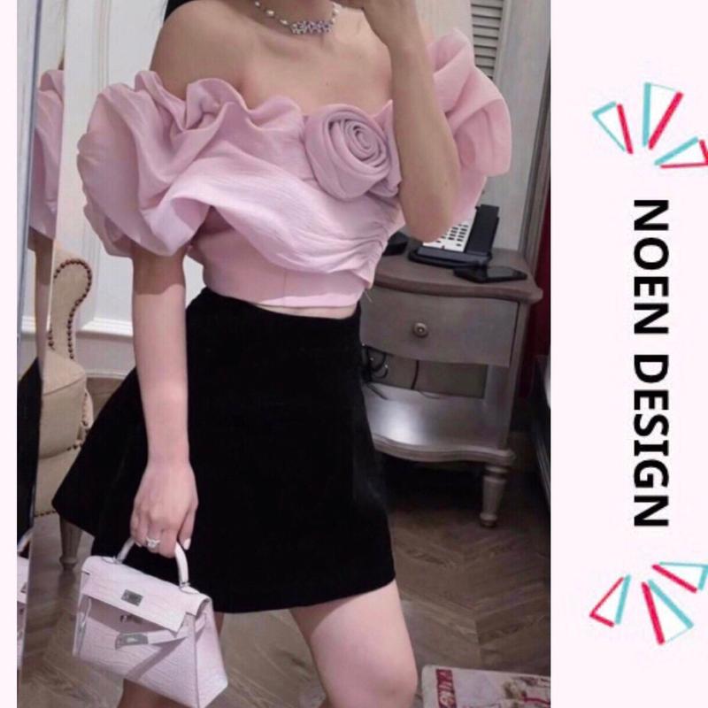 Áo croptop trễ vai tơ bồng bềnh