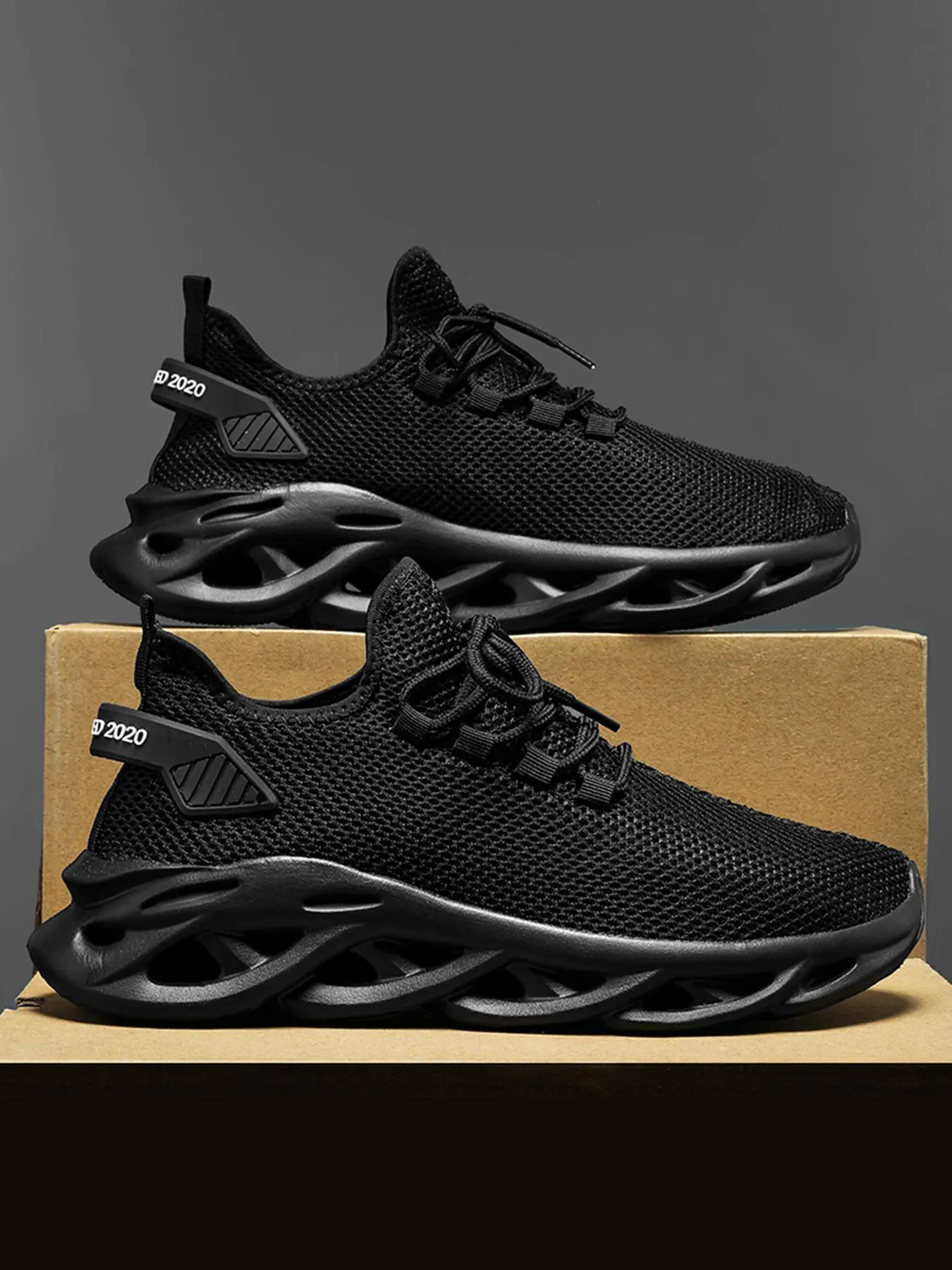 Men's Sporty Lace Up Low Top Sneakers, Casual Breathable Comfortable Running Shoes, Trendy All-match Sneakers for Daily Wear, Runners