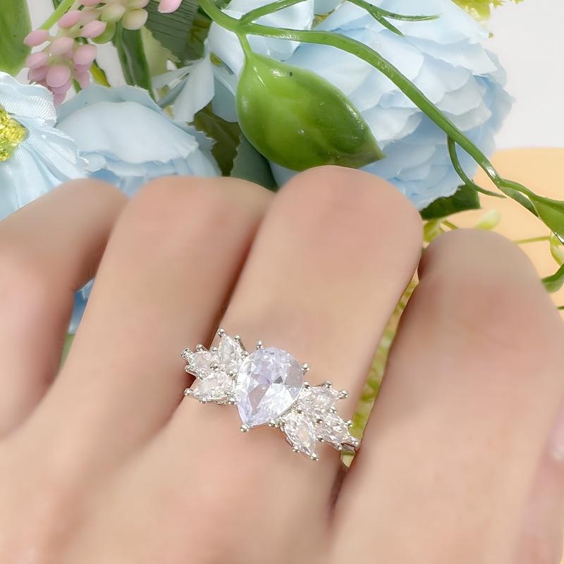Product Introduction of Temperament Trend High-Grade Horse Eye Snowflake Ring Fashion Personality Brocade Bunch Pear-Shaped Ring Ring 3