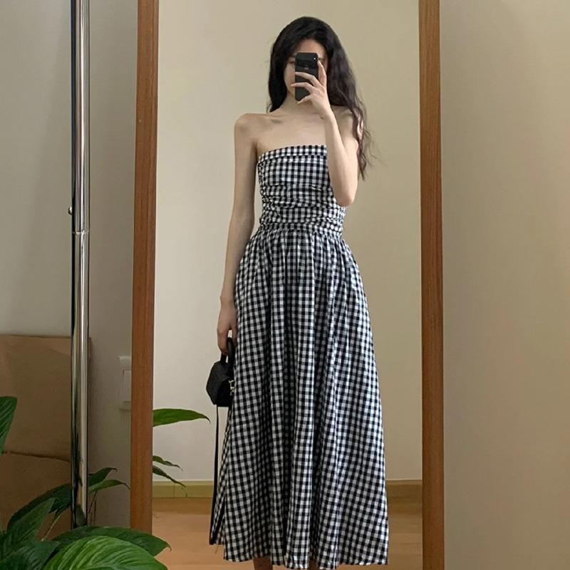 Đầm Váy Kẻ Caro Maxi Hai Dây Cổ Vuông Cúp Ngực Chun Lưng Sau Phối Váy Xòe Bồng Bềnh Nàng Thơ Nhẹ Nhàng