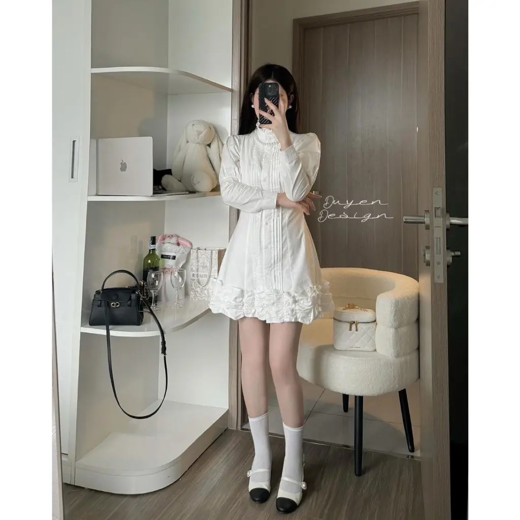 Pink Girls - Váy trắng thô chân bồng xinh