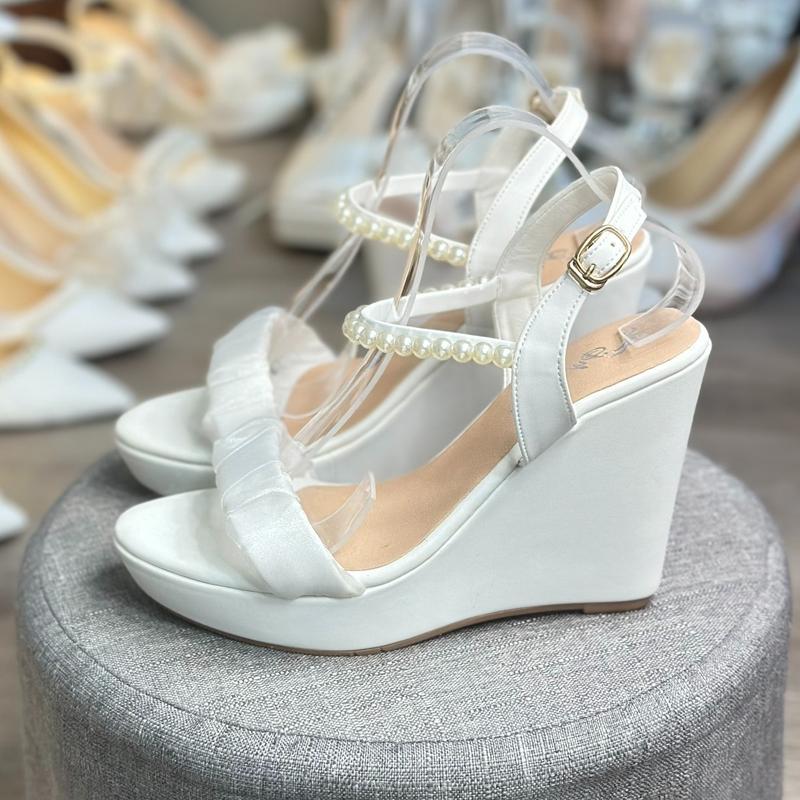 Giày Đế Xuồng Quai Nhún Von_ 11 Phân Có Quai Hậu Đính Hạt Châu Nữ DéP Shoes 4