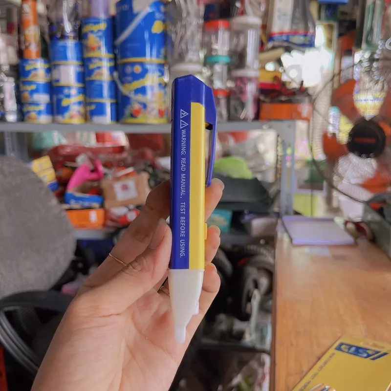 Bút thử điện, bút dò điện âm tường cảm ứng thông minh không chạm tiếp xúc IAC-D dùng pin LS+ 4