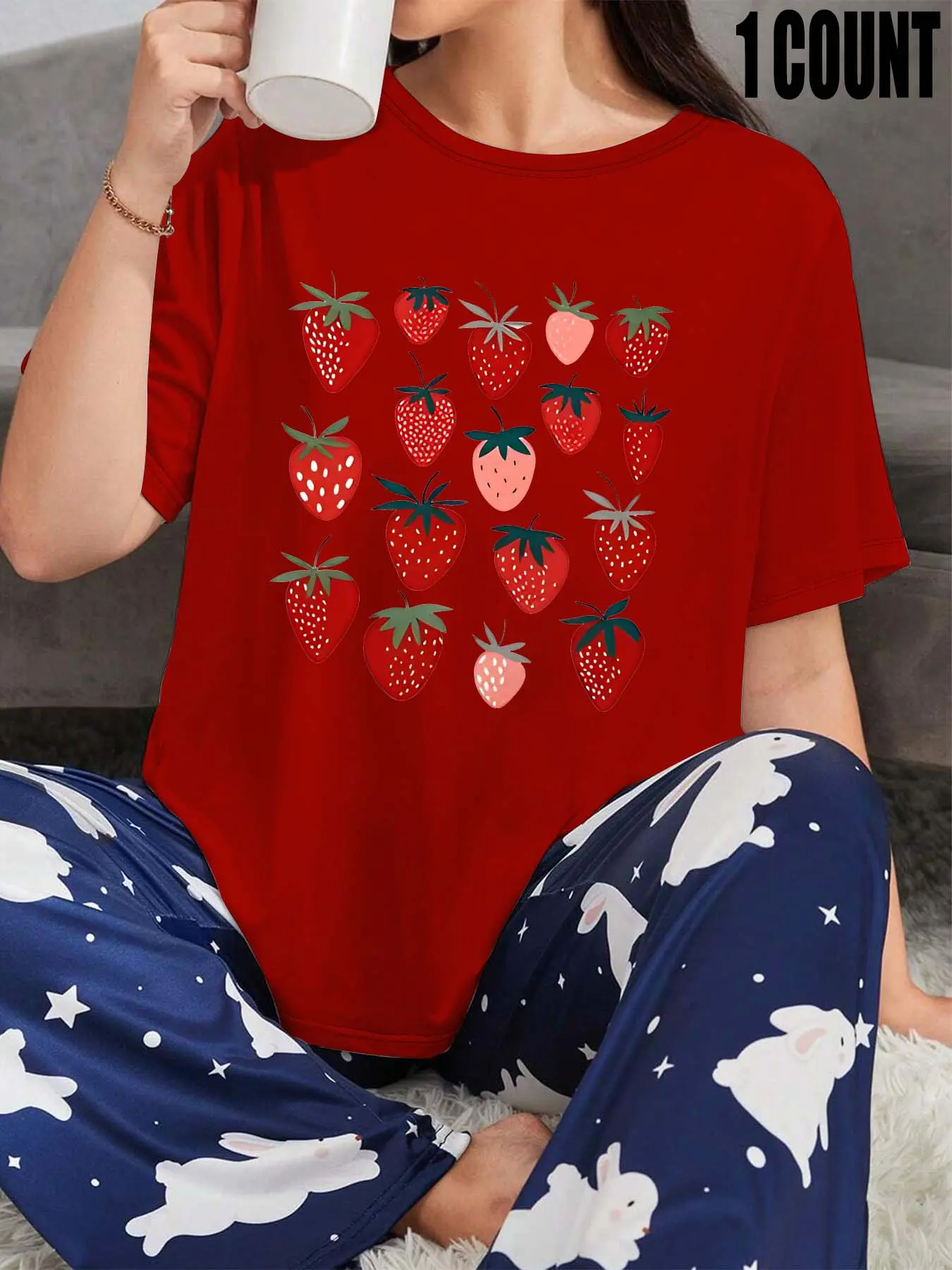 【Plus Size】 Strawberry Print Crew Neck Sleep Tee, Casual Comfy Short Sleeve Pajama T-Shirt for Women, Women's Sleepwear for Summer, Loungewear