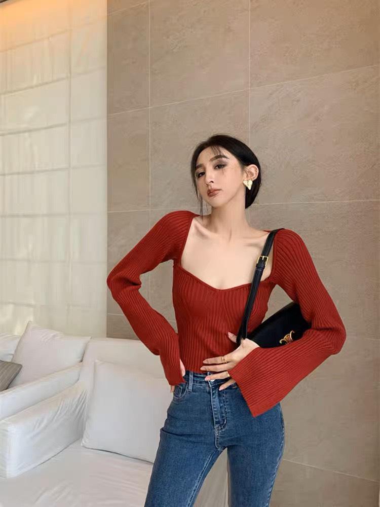 Product Introduction of Áo Dệt Kim Tay Dài Cổ Vuông Dáng Ôm Trơn 4