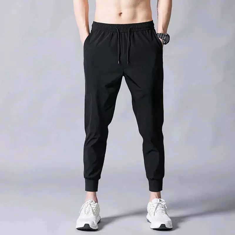 Quần Nam Trơn Bo Gấu Basic Phối Dây Rút Phong Cách Trẻ Trung Thời Trang Zenkonu QUAN NAM 067V1