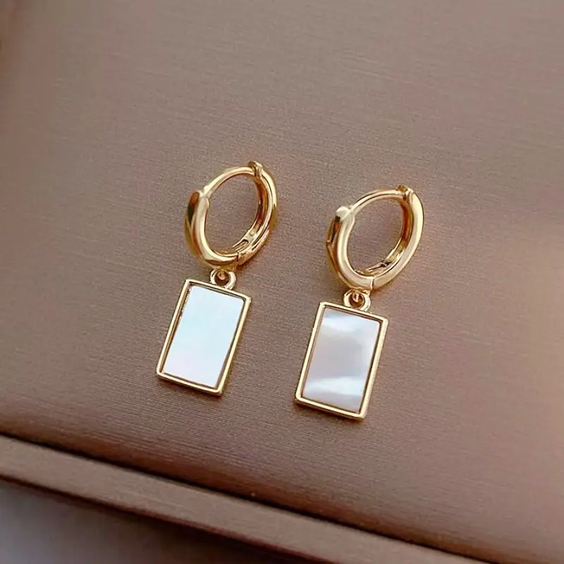 RRNS 498 Anting Stud Anting Wanita Tusuk Fashion Alloy Gaya Elegan 5