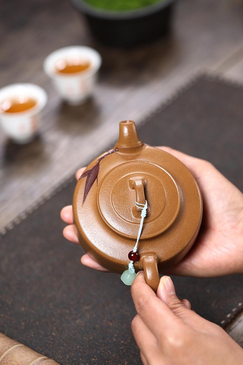 Product Introduction of Authentic Yixing Zisha Teapot - 100% Handmade Chinese Tea Set for English Breakfast/Earl Grey (Premium Gift for CNY/Mid-Autumn) 8