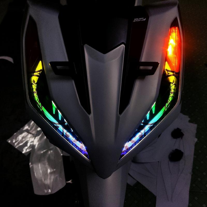 Decal dán demi đèn xe Vario 125  (2023~2025) ( 1 Bộ 2 bên ) Nhãn Dán Tem